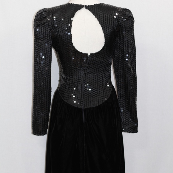 Cachet By Bari Protas Black Sequin Suede Dress - Picture 9 of 12